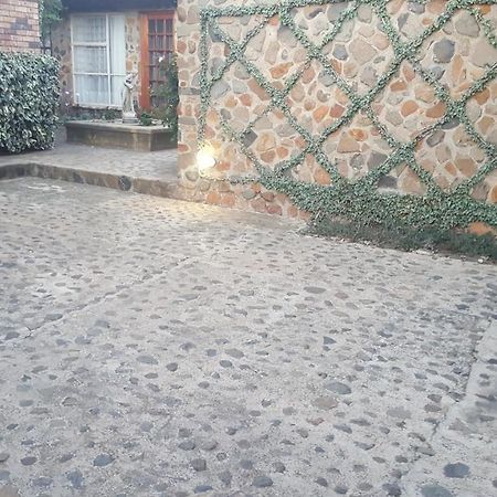 Gemsbok Cottage ベスレヘム エクステリア 写真