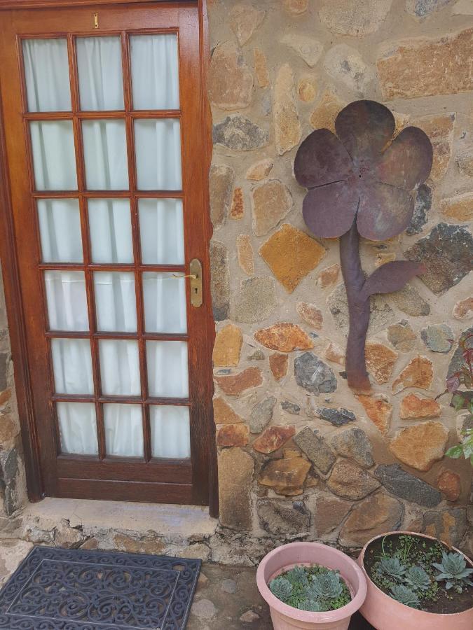 Gemsbok Cottage ベスレヘム エクステリア 写真