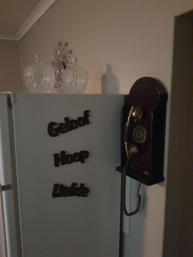 Gemsbok Cottage ベスレヘム エクステリア 写真