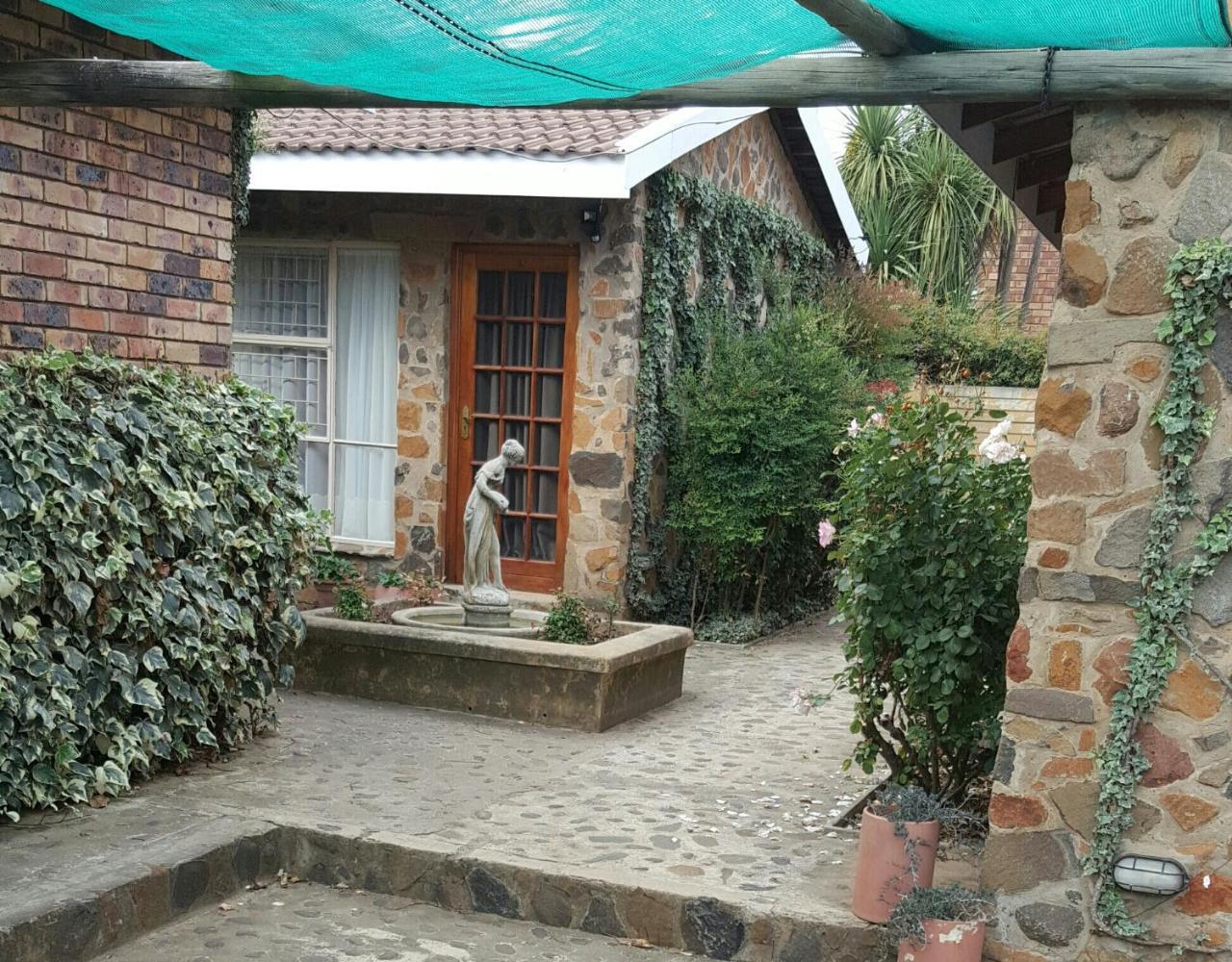 Gemsbok Cottage ベスレヘム エクステリア 写真
