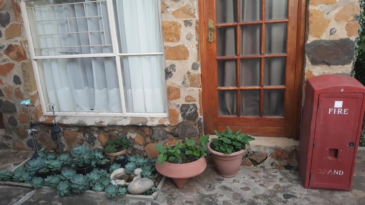 Gemsbok Cottage ベスレヘム エクステリア 写真